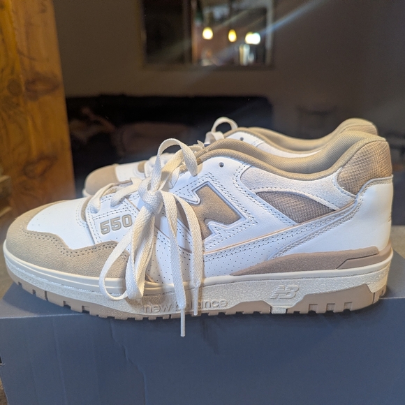 New Balance 550 White Taupe Low-Top Sneakers Brand New 9.5 Men